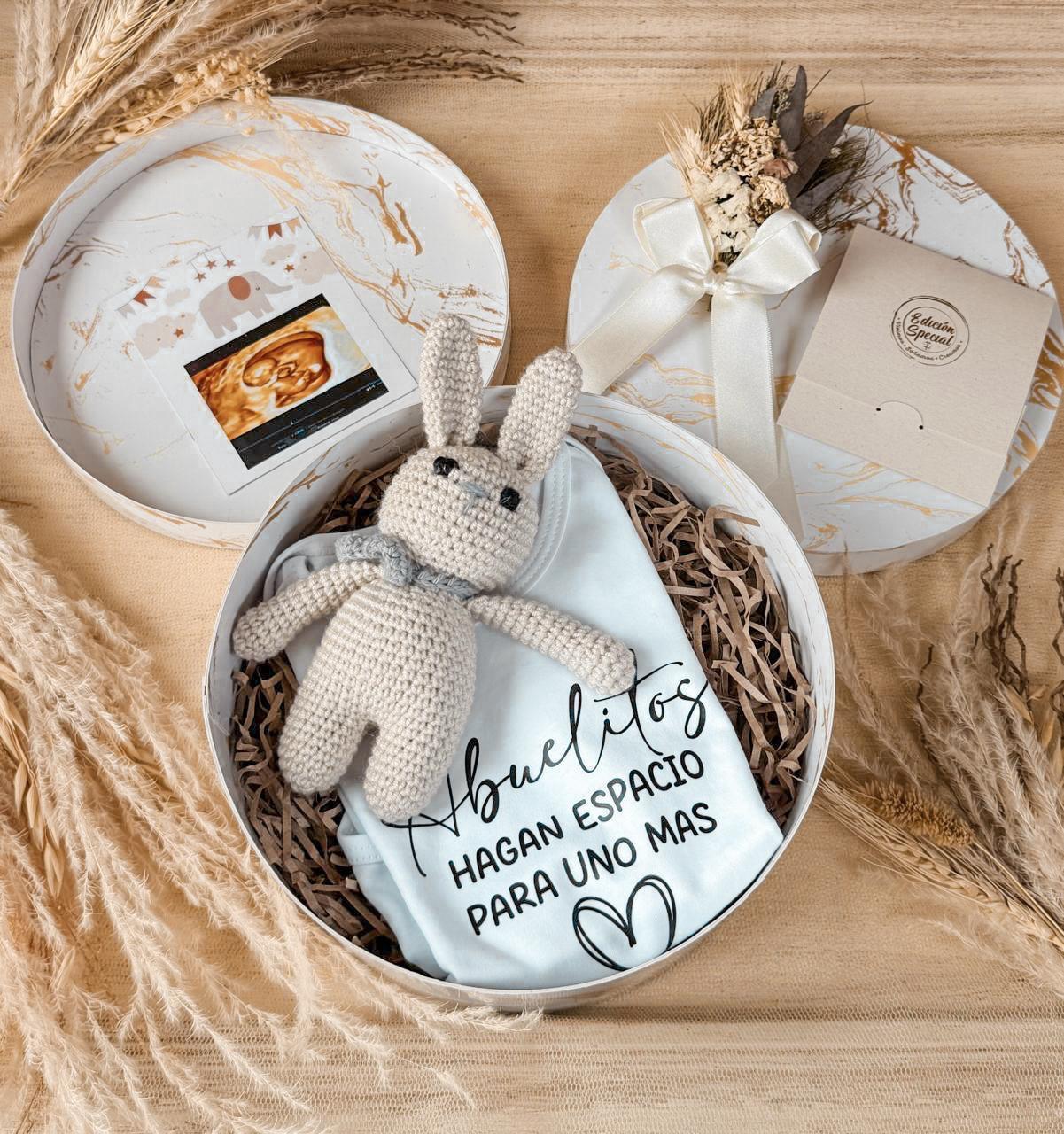 Caja Regalo Mameluco y Amigurumi